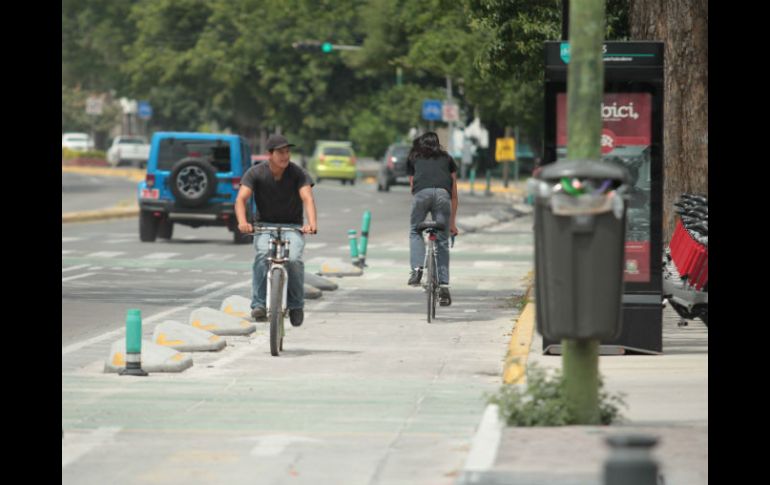 Cada día se realizan 300 mil viajes en bicicleta en la metrópoli. EL INFORMADOR / ARCHIVO