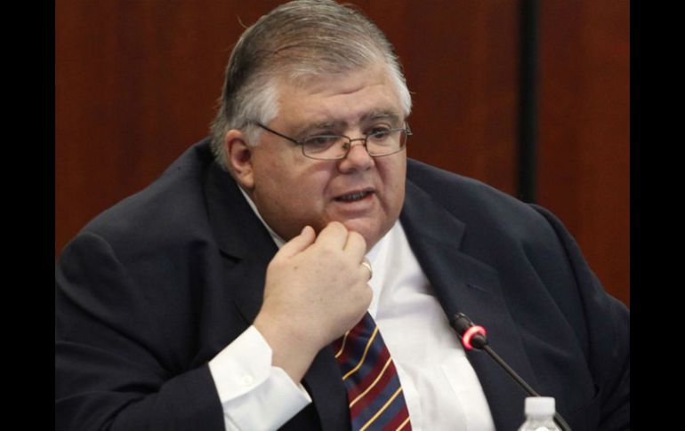 Carstens intercambió puntos de vista sobre la situación económica del país con los senadores panistas en encuentro privado. SUN / ARCHIVO