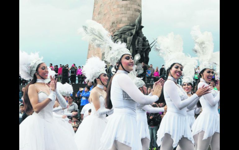 Paso a paso. El baile y la música, pieza central de la ceremonia. EL INFORMADOR / A. Camacho