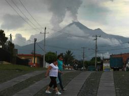 El volcán mantiene una actividad alta con poca variación. NTX / J. Pazos