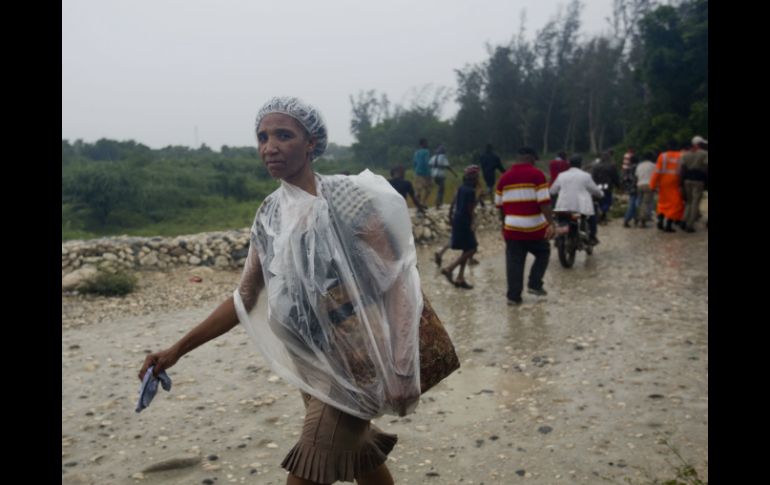 Los pronósticos indican que Matthew provocará entre 40 y 60 cm de lluvias en el sur de Haití. AP / D. Nalio