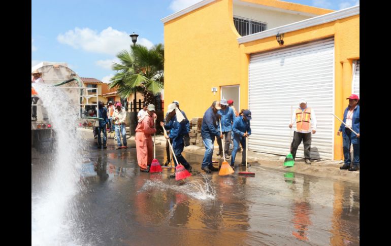 Está casi finalizada la limpieza en casas y calles en varios fraccionamientos de Tlajomulco. ESPECIAL / Gobierno de Tlajomulco