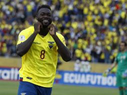 El tercer gol llegó a los 46 minutos, cuando Caicedo rozó el balón para descolocar al portero. EFE / F. Constante