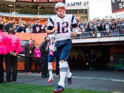 Mucho antes de que lanzara su primer pase en un partido de la campaña regular, Brady fue ovacionado, incluso en casa ajena. AFP / J. Miller