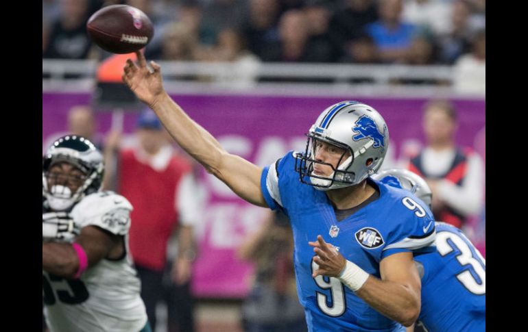 Matthew Stafford preparó la escena para el gol de campo definitivo, al convertir en tercera y cuatro desde la 39. AFP / D. Reginek