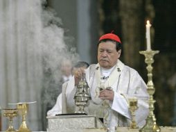 Durante la misa dominical en la Catedral Metropolitana el arzobispo primado de México pidió varias oraciones. SUN / ARCHIVO