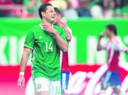 El “Chicharito” comenzó encendido la campaña de la Bundesliga con el Bayer Leverkusen. MEXSPORT /