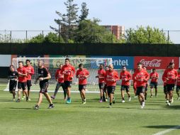 La derrota frente a Ecuador (3-0) del pasado jueves dejó a Chile anclada en el séptimo lugar de grupo con 11 puntos. EFE / C. Parra