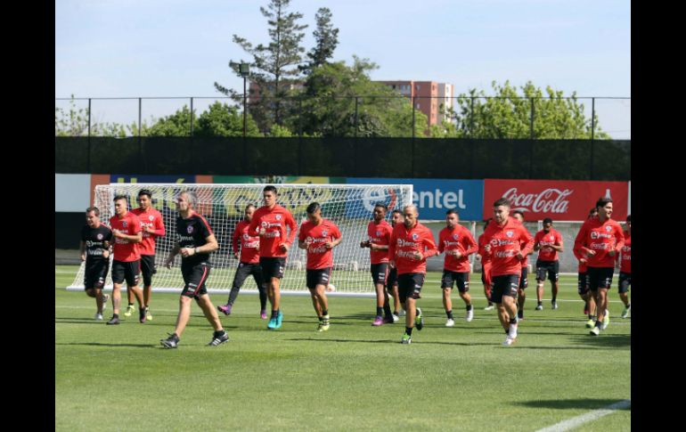 La derrota frente a Ecuador (3-0) del pasado jueves dejó a Chile anclada en el séptimo lugar de grupo con 11 puntos. EFE / C. Parra