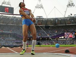 La atleta tendrá que despedirse de la presea de oro que consiguió hace cuatro años. AP / ARCHIVO