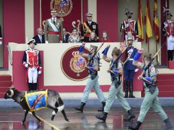 De izquierda a derecha: el rey Felipe VI, la reina Letizia, la infanta Sofía y la princesa Leonor de Asturias. AFP / J. Soriano