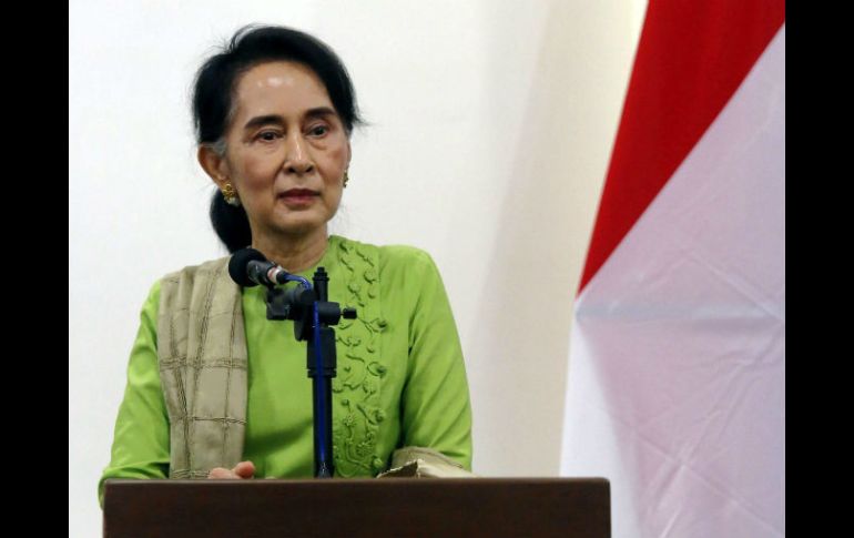 La nobel de la Paz Aung San Suu Kyi, evitó señalar responsables por el estallido de violencia. EFE / H. Htet