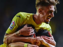 Los jugadores del Villarreal festejaron su victoria al final del partido. AP / J. Jordán