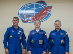 Los cosmonautas Serguéi Rizhikov y Andréi Borisenko así como el astronauta Shane Kimbrough serán los que realicen los experimentos. EFE / J. Kowsky