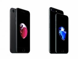 Apple originalmente advirtió que el iPhone 7 modelo Jet Black se rayaba con mayor facilidad que los otros modelos. SUN /