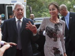 Hace año y medio que Mario Vargas Llosa e Isabel Preysler hicieron oficial su romance. EFE / ARCHIVO