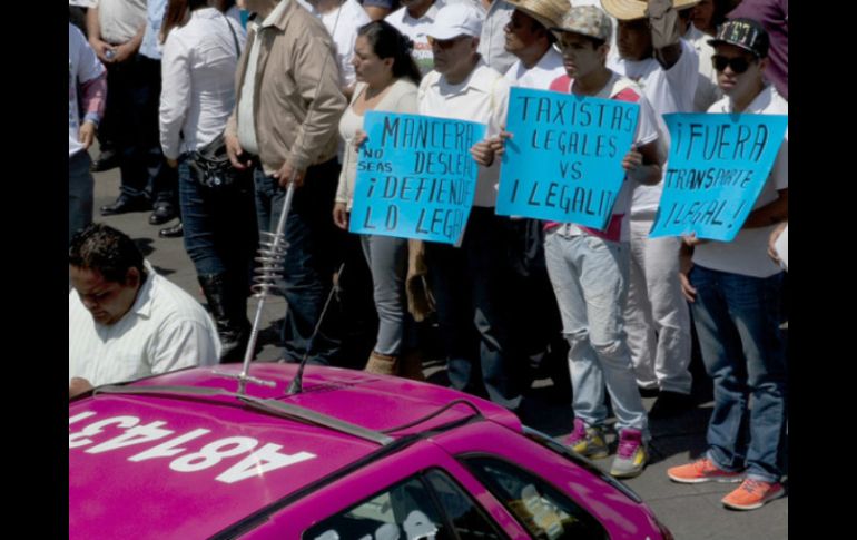 A la protesta, aseguran taxistas, se suman los estados de Colima y Aguascalientes. AP / ARCHIVO