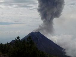 La actividad del Volcán El Colima se ha mantenido estable con una ligera tendencia a la baja. TWITTER / @PCJalisco