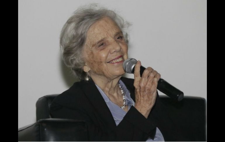 Elena Poniatowska dice que ''Trump no necesita más enemigos que él mismo''. NTX / ARCHIVO