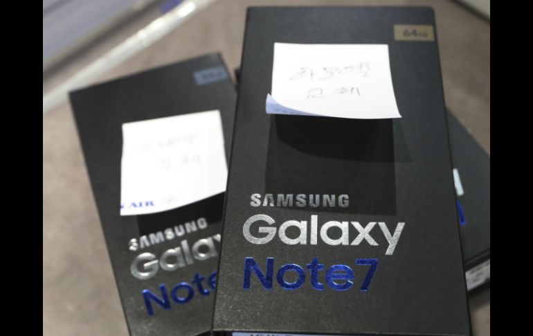 Usuarios que adquirieron un Note 7 deberán pagar el 50 por ciento del precio de su Galaxy S7 para obtener el nuevo Galaxy S8. AP / L. Jin-man