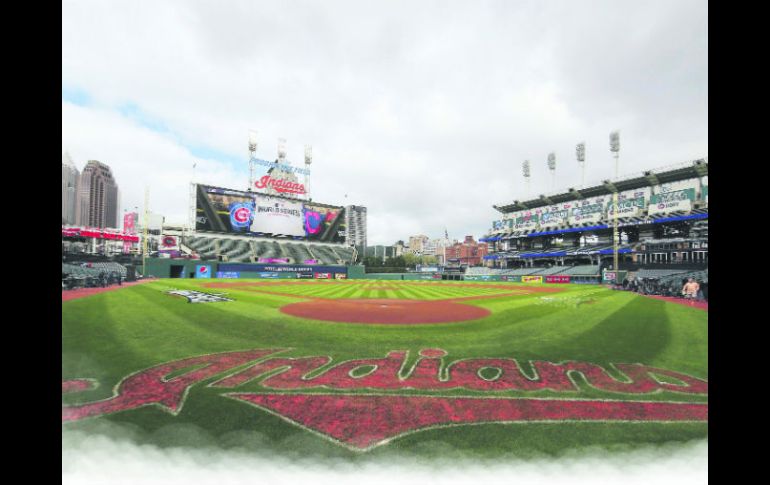 Estadio Progressive Field. Se ultiman los preparativos para el primer partido de la Serie Mundial entre los Cachorros y los Indios. AP /