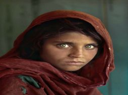 En 1984, Gulla era una niña refugiada que saltó a la fama internacional gracias a Steven McCurry. ESPECIAL /