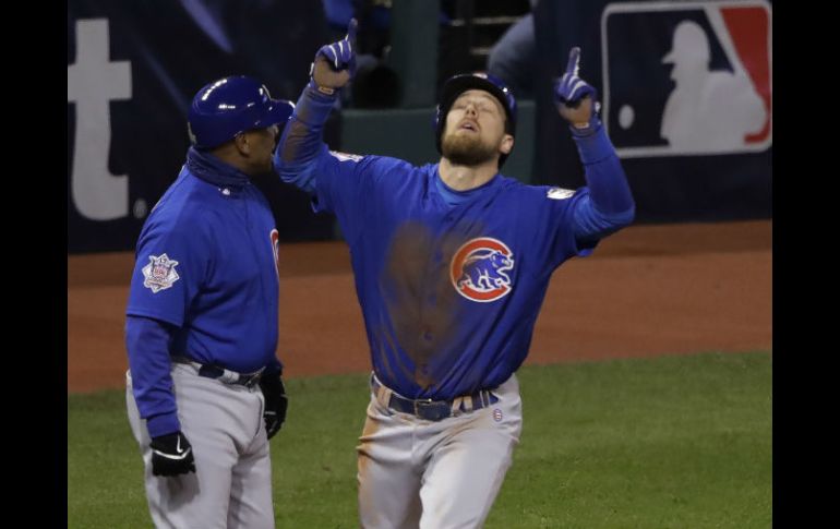 Después de esperar 71 años, los Cachorros de Chicago volvieron a ganar un juego en una Serie Mundial. AP / G. Puskar