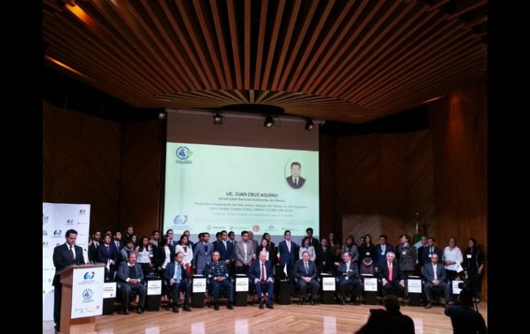 José Antonio Meade, titular de Hacienda, durante la ceremonia de entrega de los premios Tlacaélel. TWITTER / @SHCP_mx