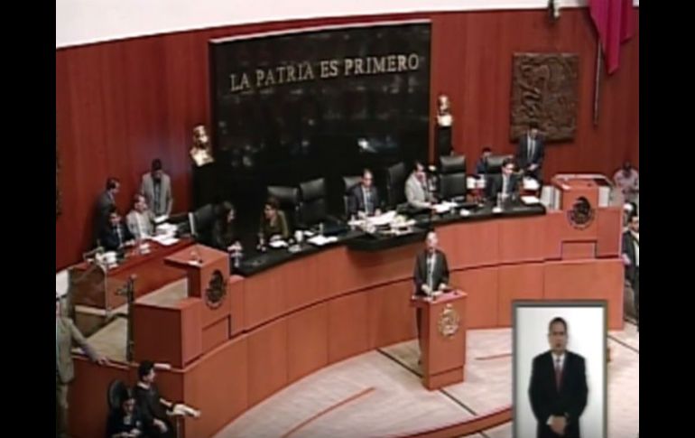 La falta de consenso en la bancada del PAN motivó que algunos senadores subieran a tribuna a hablar en contra del dictamen. YOUTUBE / Senado de México