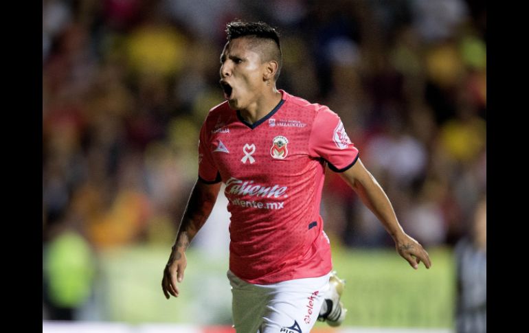 Raúl Ruidíaz celebra su gol al minuto 77. MEXSPORT / O. Martínez