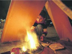 Autoridades recomiendan que los niños no operen pirotecnia, ni estén cerca de fuentes de calor. EL INFORMADOR / A. García