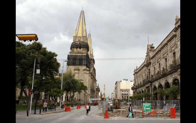 El proyecto contempla el ordenamiento de las rutas del transporte público y la habilitación de puntos de carga y descarga. EL INFORMADOR / ARCHIVO