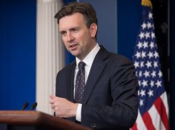 Josh Earnest señala que Obama sigue considerando a Comey como un funcionario público con integridad, carácter y principios. AFP / N. Kamm