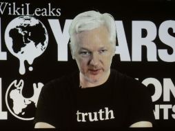 Trump ''tiene todo el poder establecido en su contra'', dice Julian Assange. AP / M. Schreiber