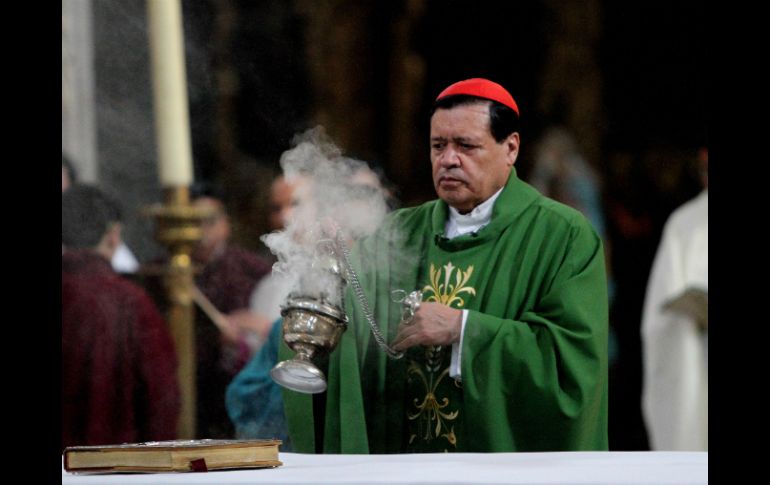 El cardenal Norberto Rivera expresó una plegaria por todos los dirigentes del mundo. NTX / ARCHIVO