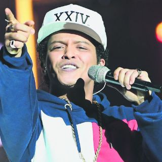 Bruno Mars pone ritmo en los premios MTV Europa
