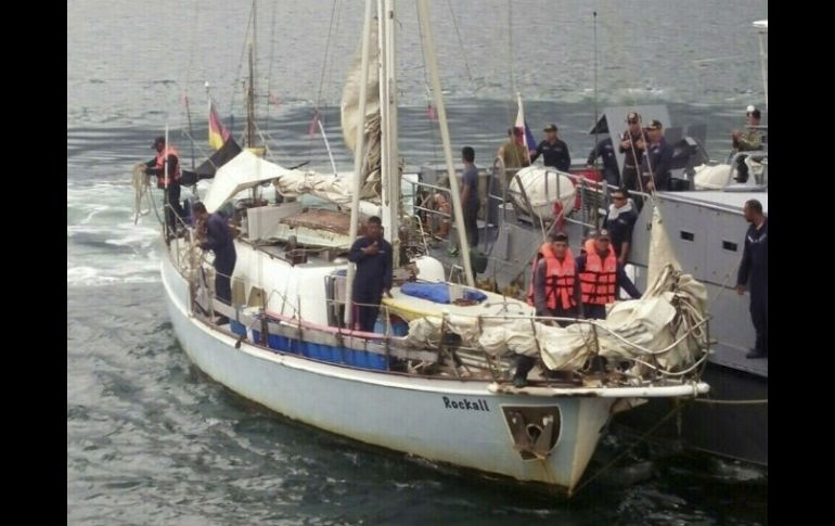 Autoridades localizaron el yate, propiedad de Juergen Kantner, abandonado en en la isla filipina de Laparan. AP /