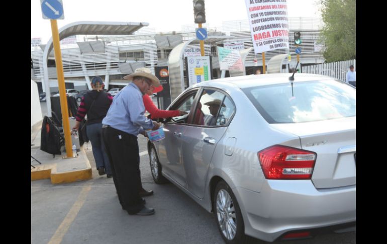 El jueves pasado ejidatarios y autoridades llegaron a un acuerdo para retirar el bloqueo que sostenían en el estacionamiento. EL INFORMADOR / ARCHIVO