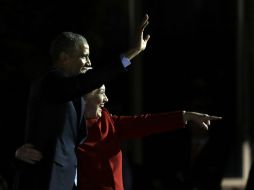 Barack Obama y Michelle acompañaron a Hillary y su esposo Bill Clinton en un acto de campaña en el Salón de la Independencia. AP / J. Lane