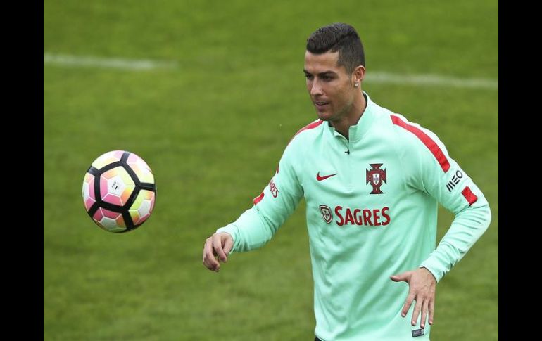 El delantero hoy, durante un entrenamiento de la selección portuguesa. EFE / A. Cotrim