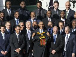 Obama festejó a los Cavaliers en la Casa Banca, en su última ceremonia de ese tipo antes de dejar la presidencia. EFE / M. Reynolds