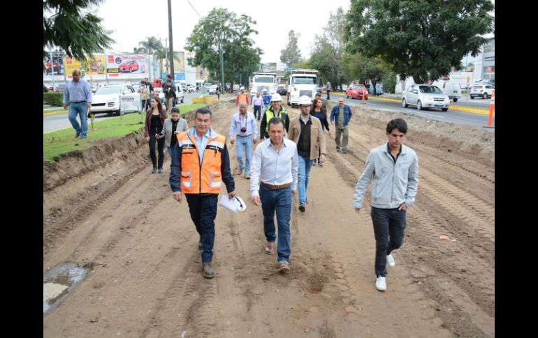 Lemus resalta que en tan sólo 48 horas ha sido levantado todo el asfalto. ESPECIAL / Gobierno de Zapopan