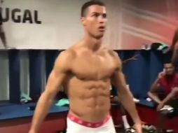 Ronaldo aparece en ropa interior en los casilleros. YOUTUBE / Mannequin Challenge