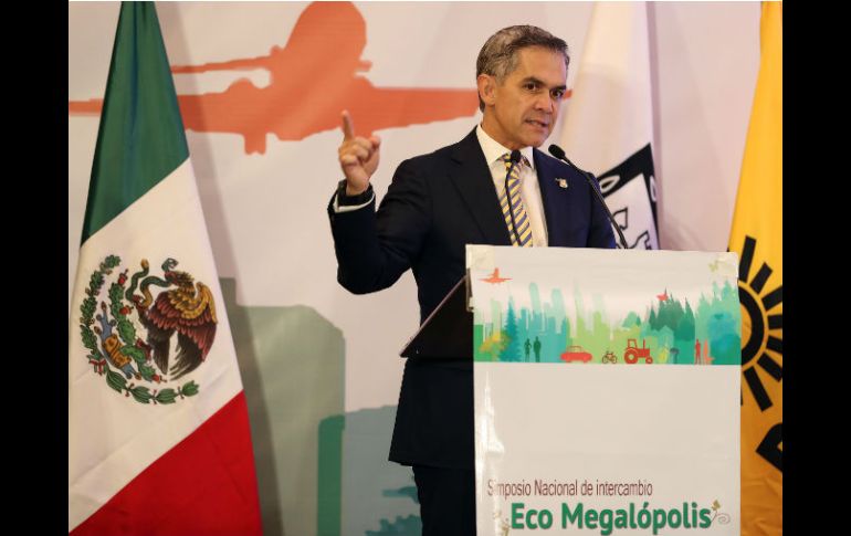 El mandatario recapituló las acciones que ha ejecutado la Ciudad de México en materia de calidad del aire y medio ambiente. SUN / J.C. Reyes