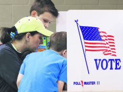 Tras las elecciones en Estados Unidos, pocos analistas pudieron atinar y explicar su resultado. AP / ARCHIVO