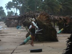 Las lluvias con tormentas eléctricas y ráfagas aisladas de viento seguirán en gran parte del territorio dominicano. EFE / ARCHIVO