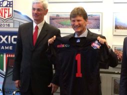 Enrique de la Madrid ‏participó en la inauguración de la exposición de la NFL en México en Punto México. TWITTER / @edelamadrid