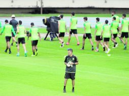 El objetivo del Tri es el de lograr un paso “perfecto” en las primeras dos fechas del Hexagonal Final de la Concacaf, dijo Osorio. AP /