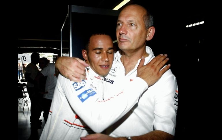 Fue justamente Dennis quien le dio su primera oportunidad a Lewis Hamilton, actual piloto de Mercedes. MEXSPORT / ARCHIVO