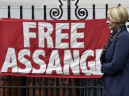 El pasado 19 de junio, Assange cumplió cuatro años asilado en la embajada ecuatoriana. EFE / H. Mckay